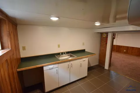 808 Harding St, Belle Fourche, SD 57717 photo 16