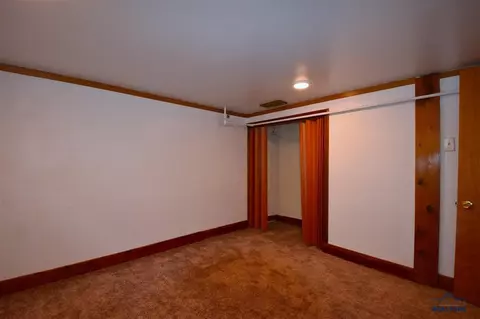 808 Harding St, Belle Fourche, SD 57717 photo 12
