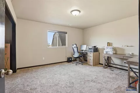 232 E Bengal Dr, Rapid City, SD 57701 photo 11
