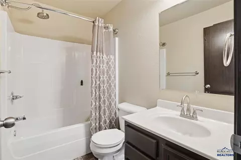 232 E Bengal Dr, Rapid City, SD 57701 photo 14
