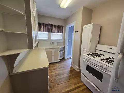Kitchen - 1711 Junction Ave, Sturgis, SD 57785 photo 2 of 2