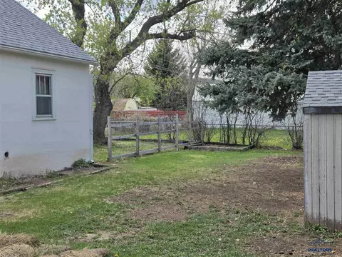 Exterior - 1711 Junction Ave, Sturgis, SD 57785 photo 3 of 4