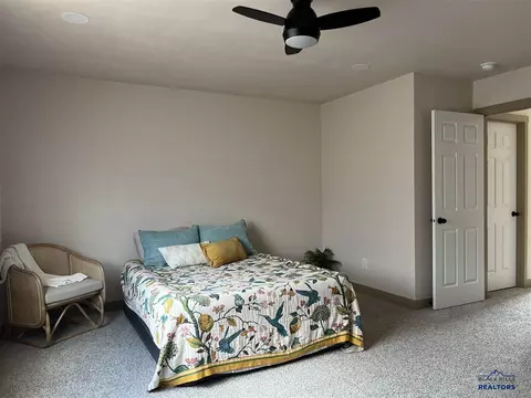 901 Butte St, Belle Fourche, SD 57717 photo 18