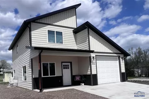 901 Butte St, Belle Fourche, SD 57717 photo 29