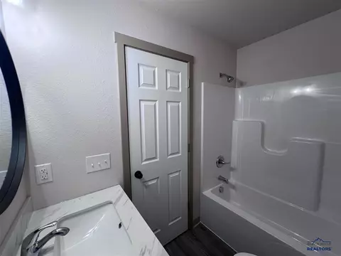 901 Butte St, Belle Fourche, SD 57717 photo 21