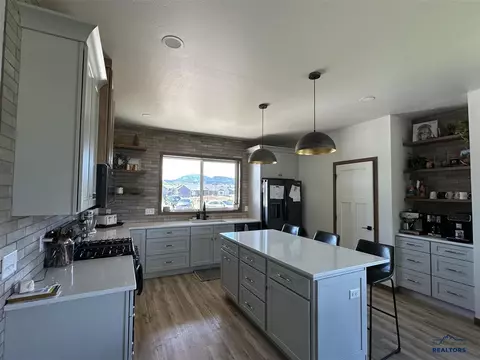 4026 Bozeman Ct, Spearfish, SD 57783 photo 4