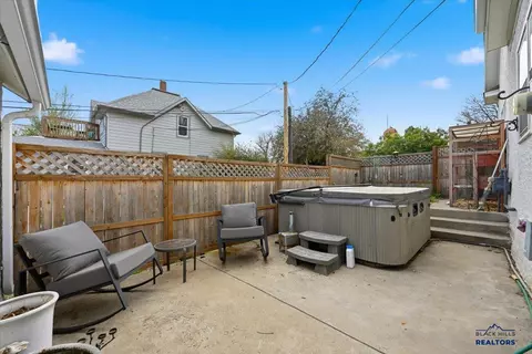 821 6th Ave, Belle Fourche, SD 57717 photo 15