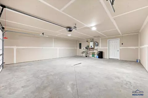 10897 Eagle Ct, Belle Fourche, SD 57717 photo 16