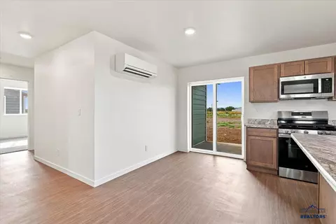 10897 Eagle Ct, Belle Fourche, SD 57717 photo 5