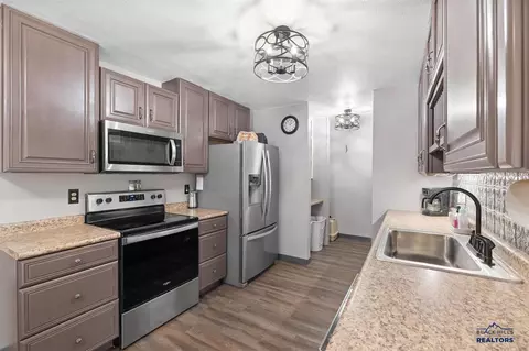 522 Swallow Dr, Box Elder, SD 57719 photo 19