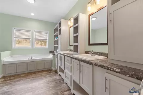25415 Wind Song Valley Rd, Custer, SD 57730 photo 20