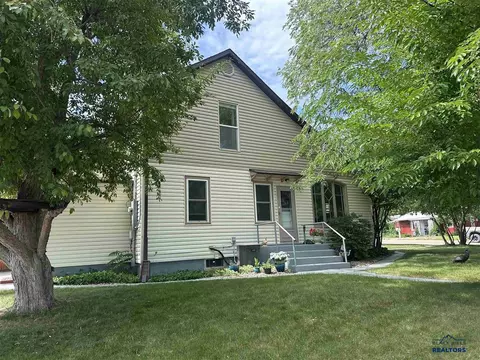 1900 Pine St, Sturgis, SD 57785 photo 2