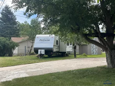 1900 Pine St, Sturgis, SD 57785 photo 4