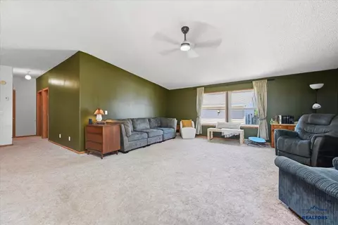 703 Ziebach St, Belle Fourche, SD 57717 photo 14