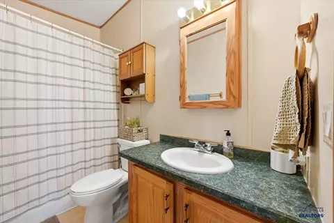 703 Ziebach St, Belle Fourche, SD 57717 photo 17