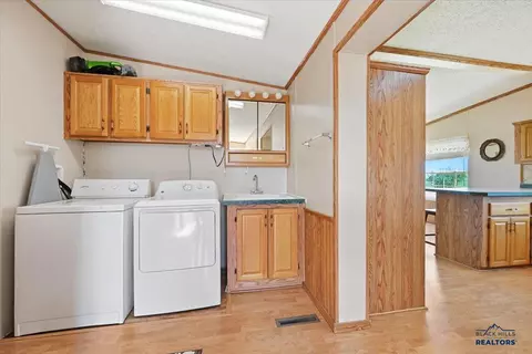 703 Ziebach St, Belle Fourche, SD 57717 photo 18