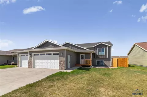3563 Remington Rd, Rapid City, SD 57703
