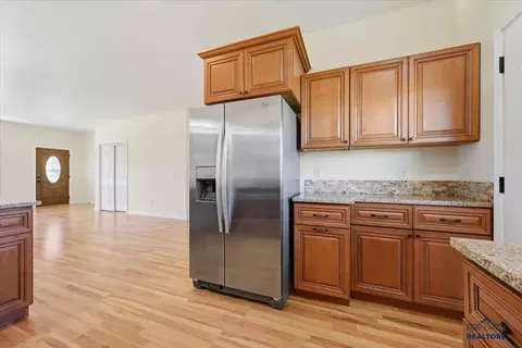 Kitchen - 2214 Split Rock Dr, Sturgis, SD 57785 photo 4 of 4