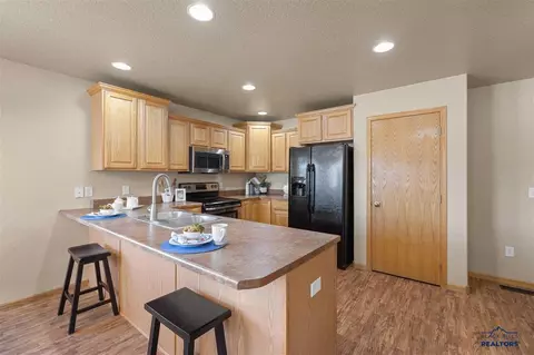 1260 Fairbanks Dr, Box Elder, SD 57719 photo 8