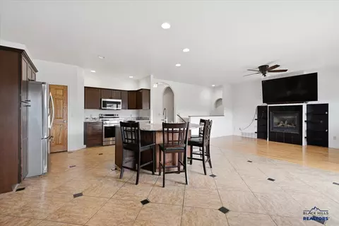 1120 N Rainbow Rd, Spearfish, SD 57783 photo 9