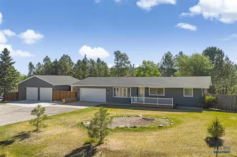 4870 Skyview Dr, Rapid City, SD 57702