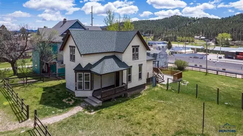 214 Crook St, Custer, SD 57730