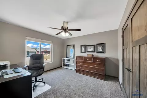5804 Harper Ct, Rapid City, SD 57702 photo 16