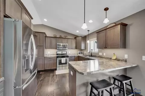 5804 Harper Ct, Rapid City, SD 57702 photo 6