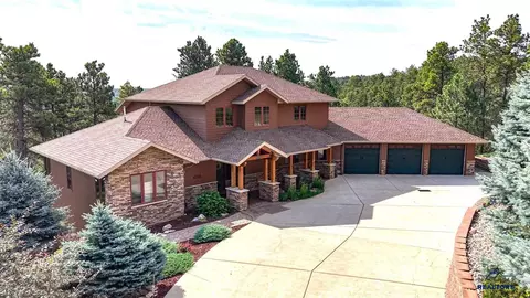 5730 Wildwood Dr, Rapid City, SD 57702