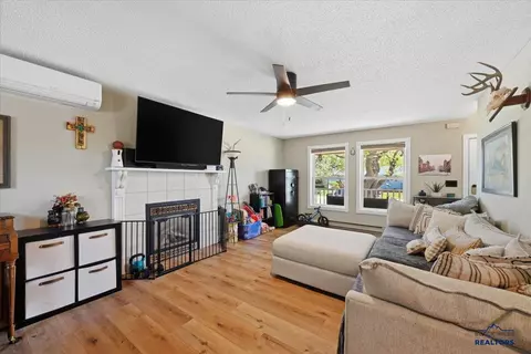 Living - 2507 N 2nd St, Spearfish, SD 57783 photo 1 of 2