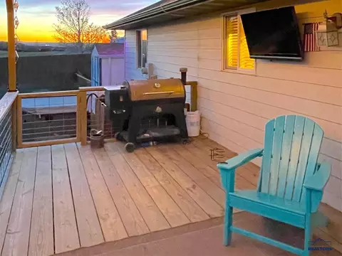 706 Taylor Ct, Belle Fourche, SD 57717 photo 21