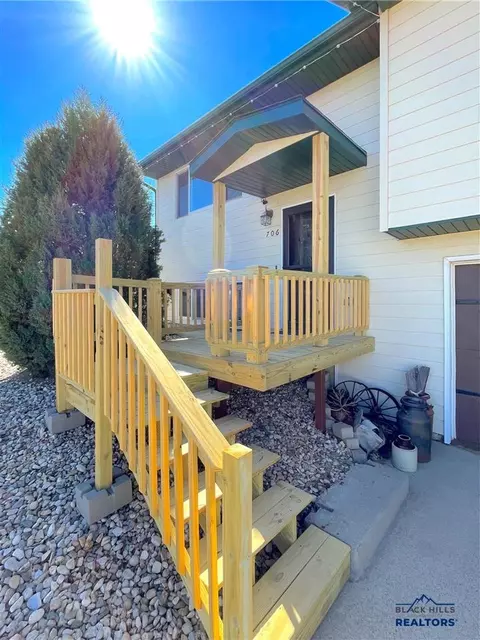 706 Taylor Ct, Belle Fourche, SD 57717 photo 22