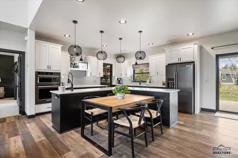 21252 Crest View Ct, Lead, SD 57754 photo 8