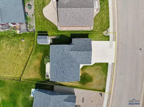 1724 Russell St, Spearfish, SD 57783 photo 24