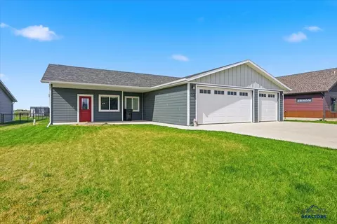 1724 Russell St, Spearfish, SD 57783 photo 2