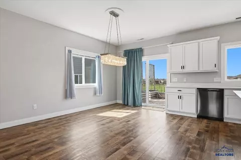 1724 Russell St, Spearfish, SD 57783 photo 10