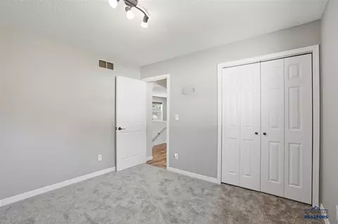 713 E Grant St, Spearfish, SD 57783 photo 14