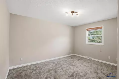 713 E Grant St, Spearfish, SD 57783 photo 16