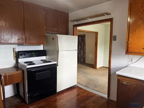 Kitchen - 411 W Summit St, Lead, SD 57754 photo 2 of 2