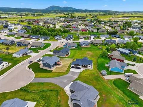 1420 Bozeman Ct, Spearfish, SD 57783 photo 23