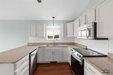 Kitchen - 328 Ruhe Ln, Box Elder, SD 57719 photo 3 of 3