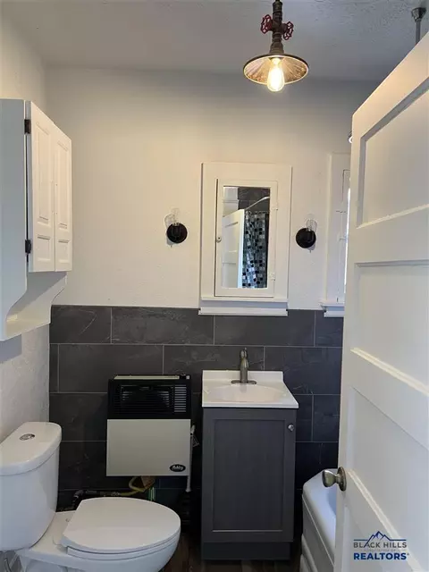 106 Columbus St, Lead, SD 57754 photo 9