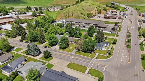 View/Area - 822 N 10th St, Spearfish, SD 57783 photo 2 of 9