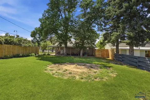 Exterior - 822 N 10th St, Spearfish, SD 57783 photo 4 of 8