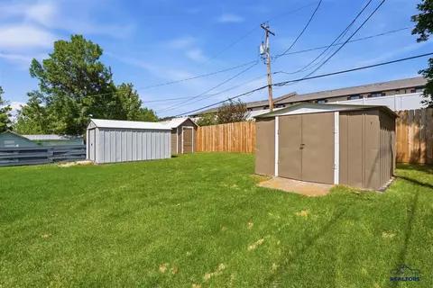 Exterior - 822 N 10th St, Spearfish, SD 57783 photo 2 of 8