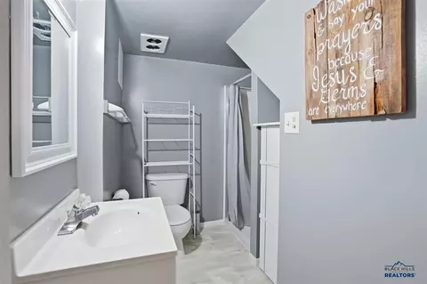 Bath - 822 N 10th St, Spearfish, SD 57783 photo 2 of 2