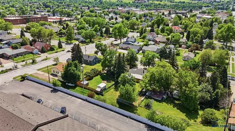 View/Area - 822 N 10th St, Spearfish, SD 57783 photo 3 of 8
