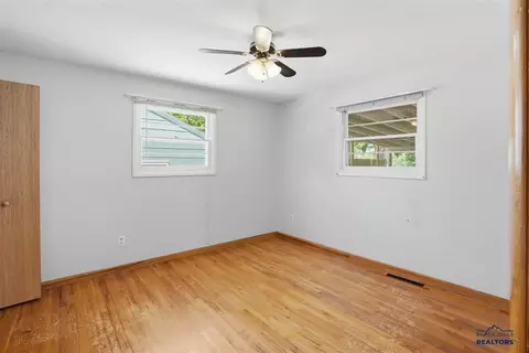 Bedroom - 822 N 10th St, Spearfish, SD 57783 photo 4 of 5