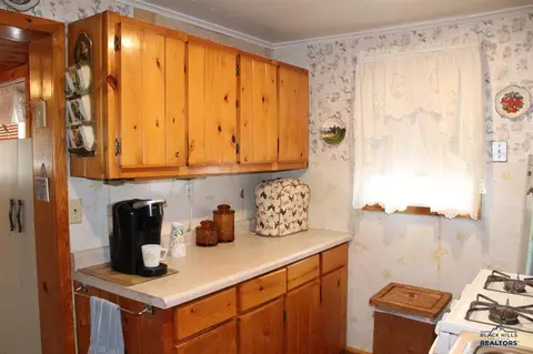 1214 Pine St, Whitewood, SD 57793 photo 9