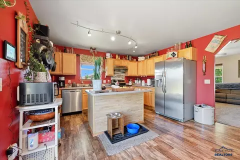 1323 Dacar St, Belle Fourche, SD 57717 photo 9